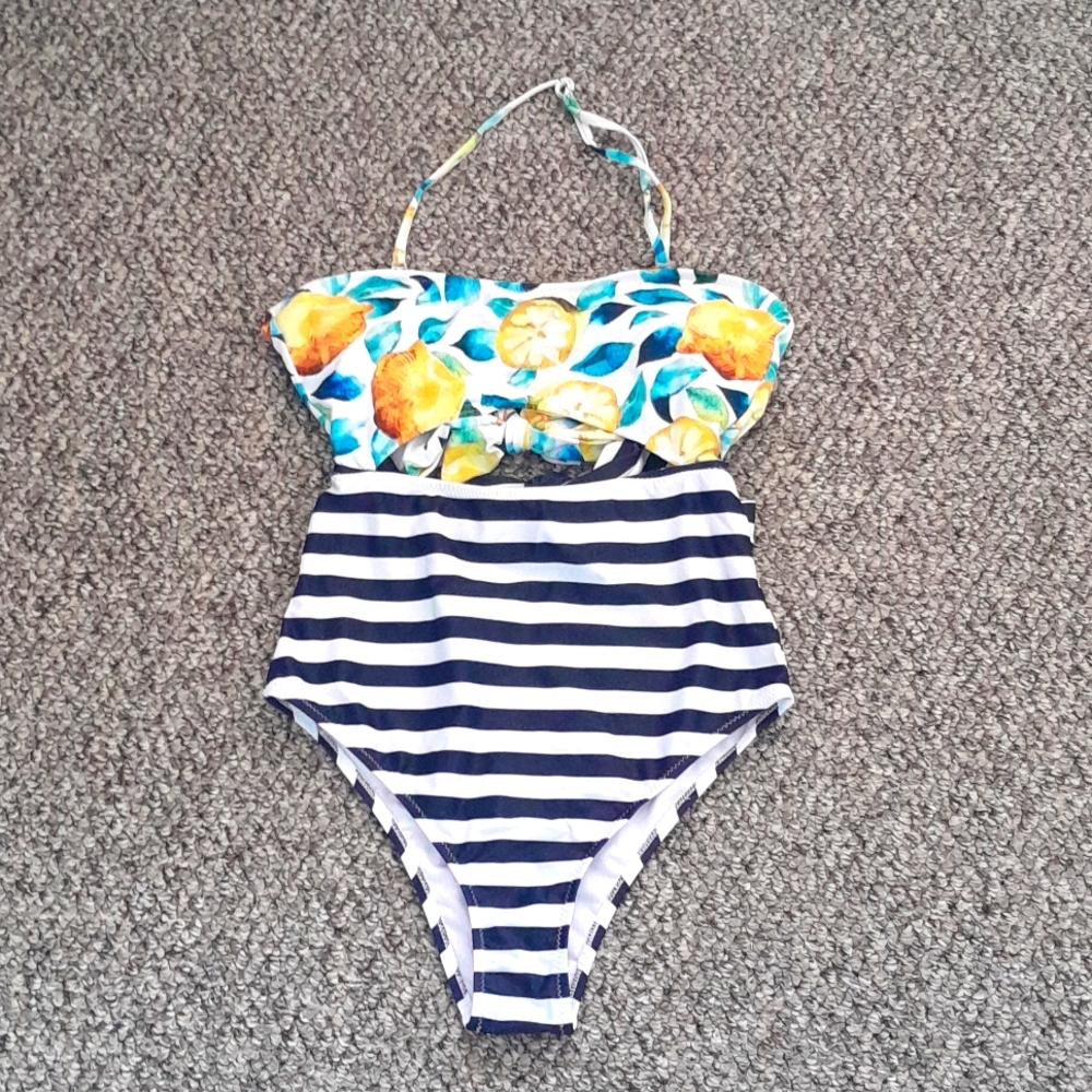 Cupshe swimsuit